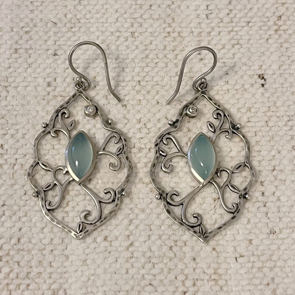 Silpada Wandering Ivy Sterling Silver Blue Chalcedony Earrings Retired